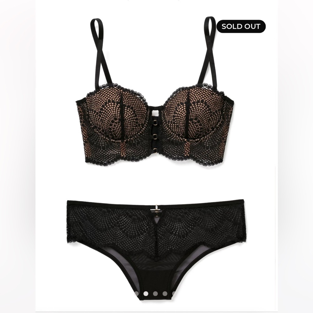 Black Lace Bra and Panty Set